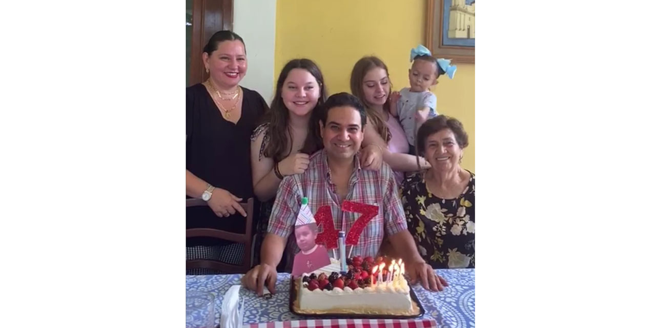 Pedro Luis celebró en familia un año más de vida | El Imparcial de Oaxaca