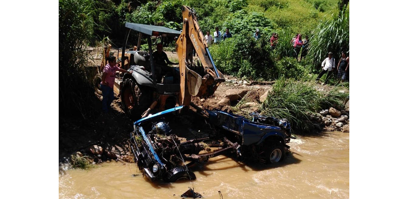 Intensifican búsqueda de persona arrastrada por río en San Agustín Loxicha | El Imparcial de Oaxaca