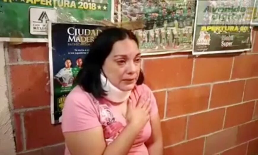 Video: Vecinos dan fuerte golpiza a enfermera por miedo a que los fuera a contagiar de Covid-19 | El Imparcial de Oaxaca Video: Vecinos dan fuerte golpiza a enfermera por miedo a que los fuera a contagiar de Covid-19 | El Imparcial de Oaxaca