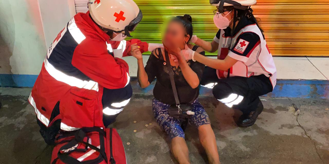 Lanzan a mujer de auto en movimiento en Oaxaca | El Imparcial de Oaxaca Lanzan a mujer de auto en movimiento en Oaxaca | El Imparcial de Oaxaca