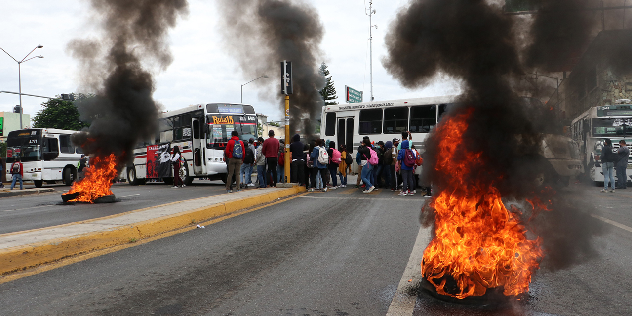Bloqueos y marchas frenan reactivación económica en Oaxaca | El Imparcial de Oaxaca