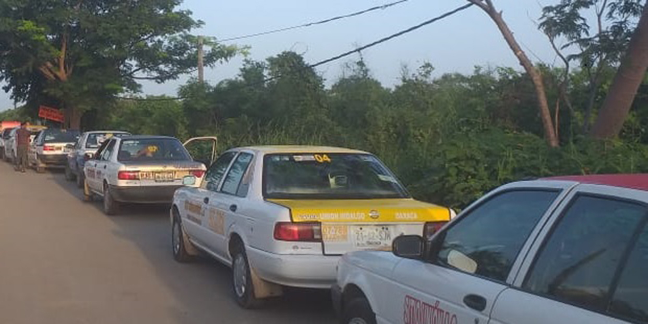 Taxistas de Juchitán bloquean carreteras 185 y 190 por segundo día consecutivo | El Imparcial de Oaxaca Taxistas de Juchitán bloquean carreteras 185 y 190 por segundo día consecutivo | El Imparcial de Oaxaca
