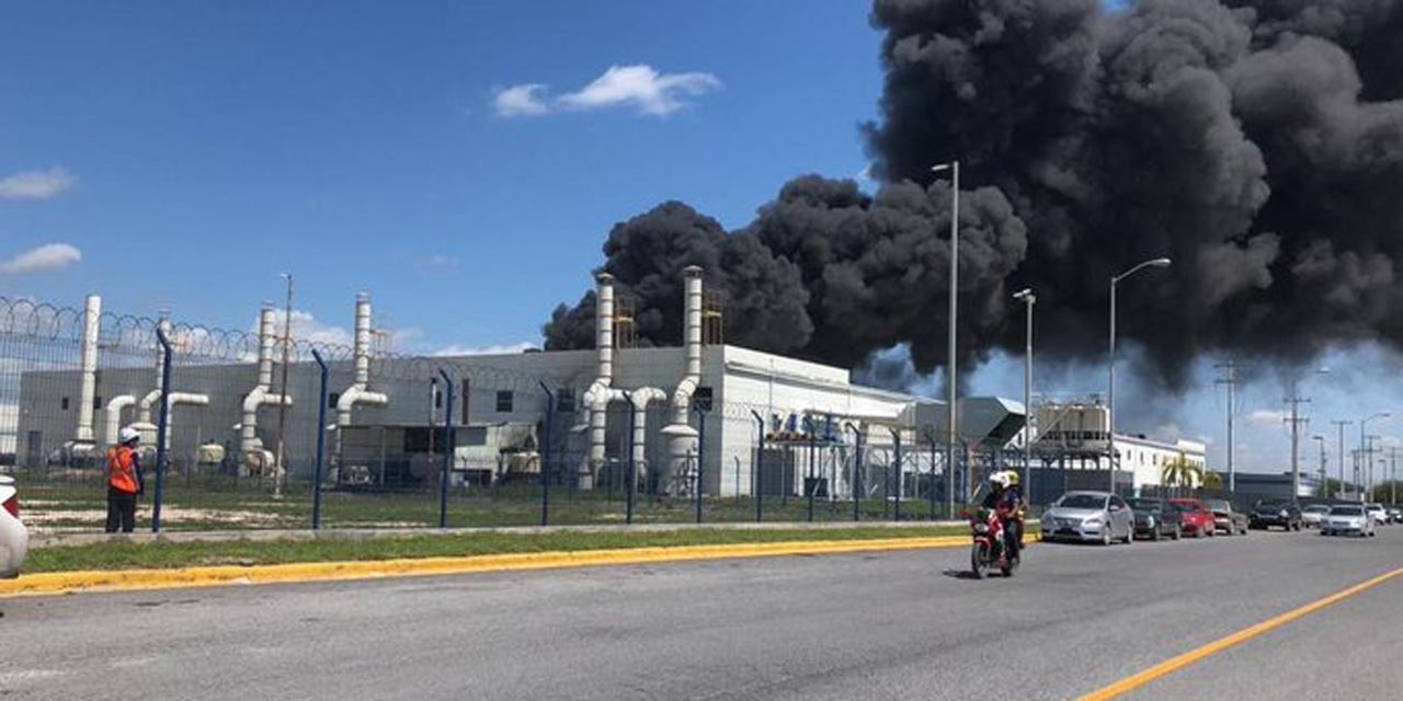 Video: Reportan fuerte incendio en la maquiladora Chrom Industries de Reynosa | El Imparcial de Oaxaca