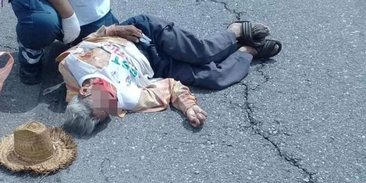 Adulto mayor muere atropellado en carretera transístmica