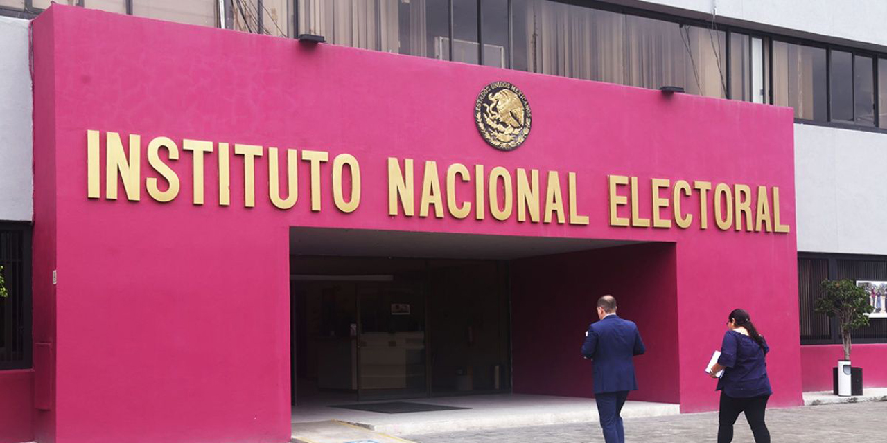 Cuatro exfuncionarios del INE son vinculados a proceso por actos de corrupción