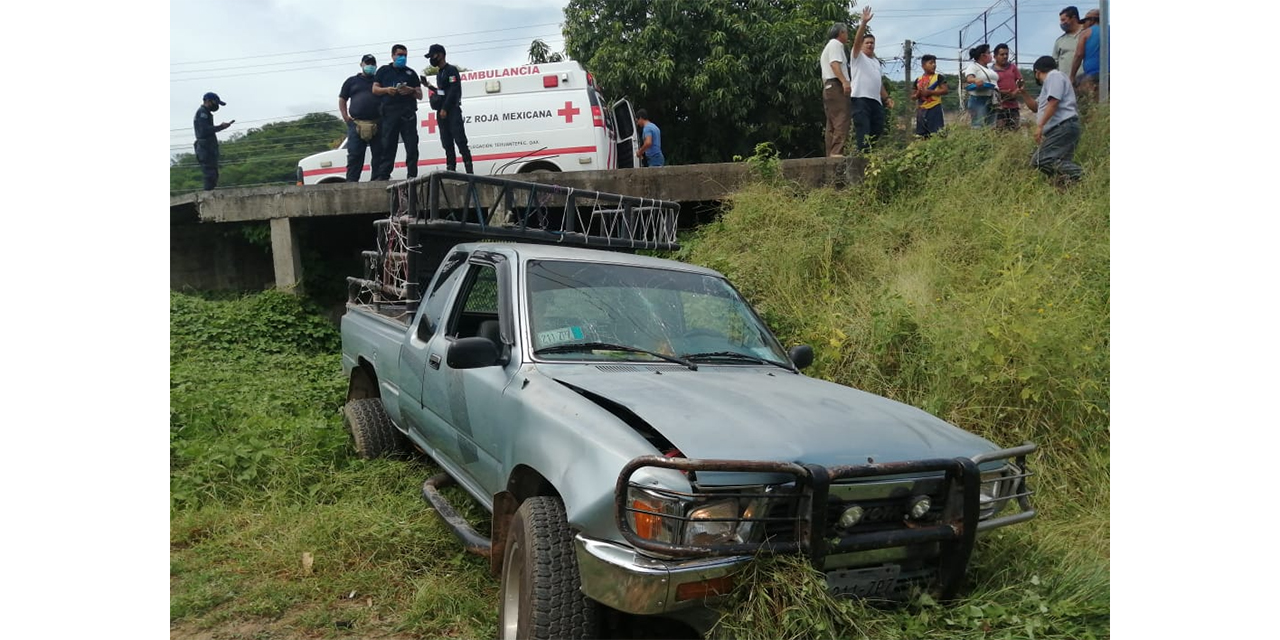Accidente en carretera de Tehuantepec deja una mujer lesionada | El Imparcial de Oaxaca