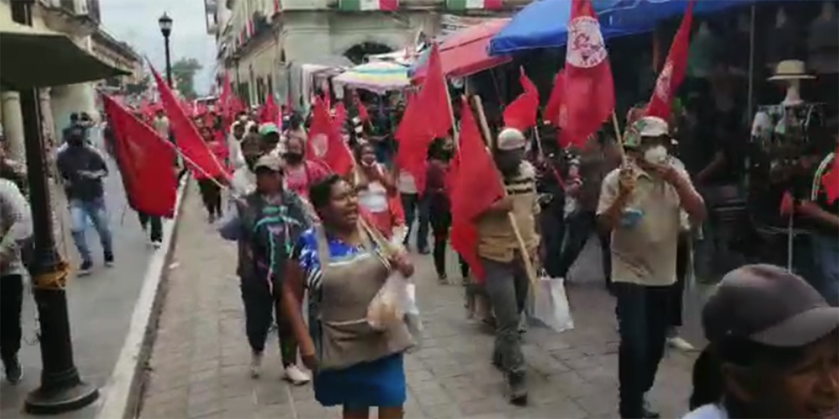 Marchan ferieros y Frente Popular 14 de Junio | El Imparcial de Oaxaca