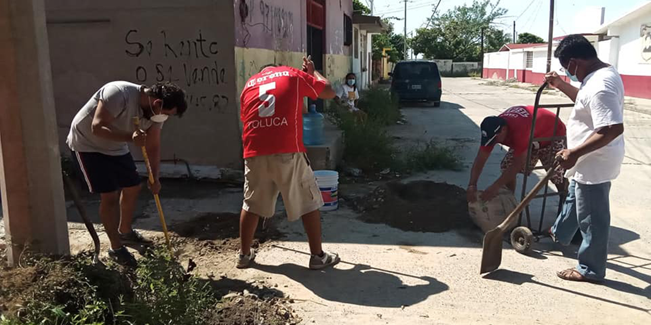 Vecinos de Salina Cruz realizan Tequio por falta de apoyo municipal | El Imparcial de Oaxaca