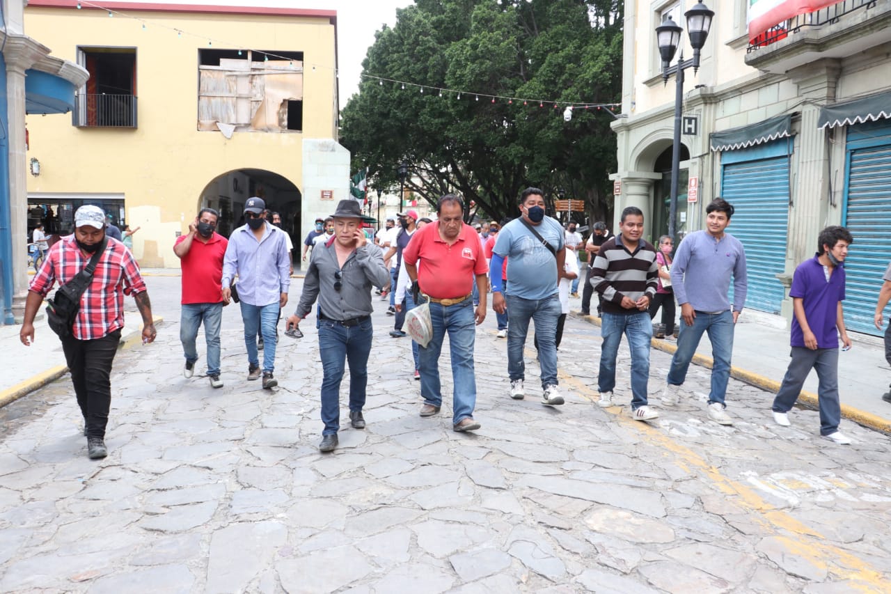 Frente Popular 14 de Junio se deslinda de taxista ultimado en la capital de Oaxaca | El Imparcial de Oaxaca