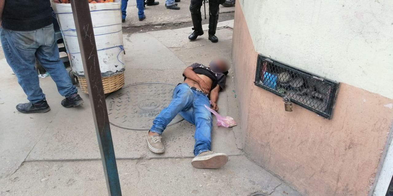 Navajean a un hombre en riña en la Central de Abasto | El Imparcial de Oaxaca