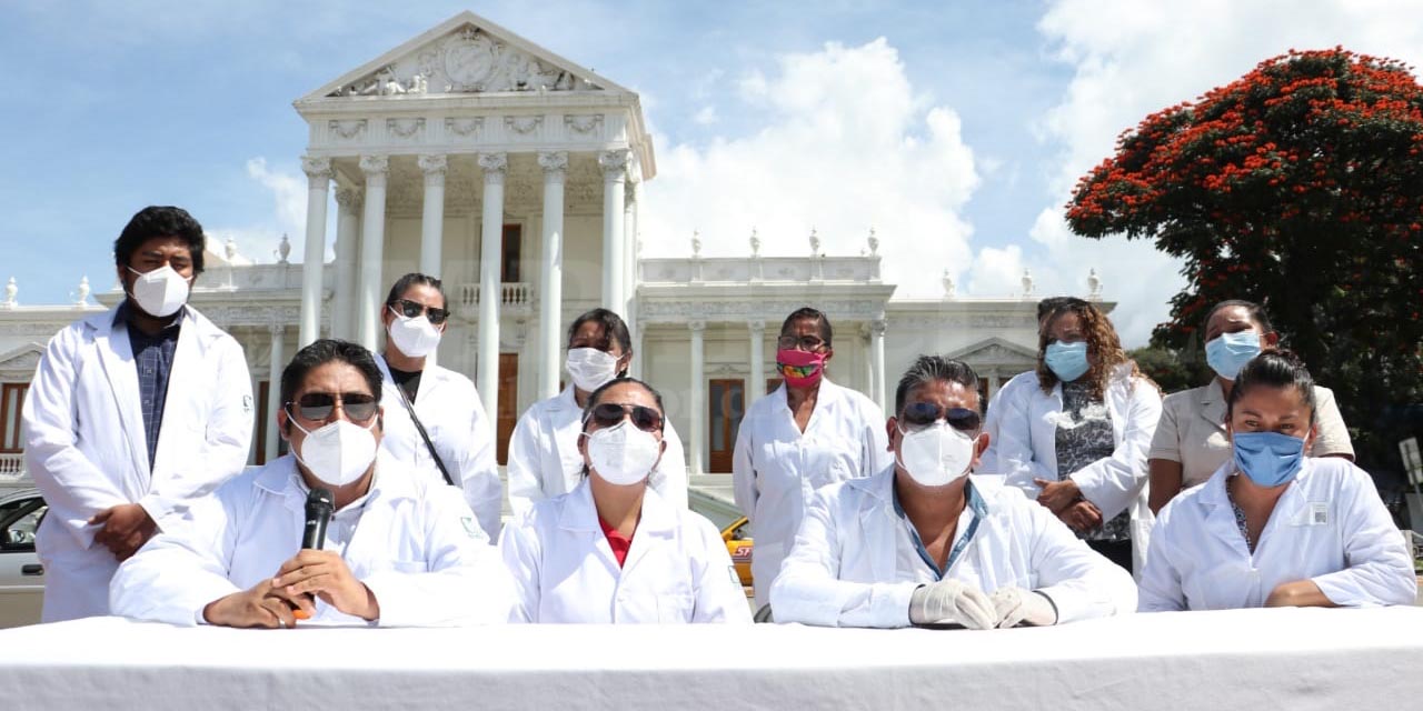 Médicos del sistema IMSS-Bienestar denuncian carencia de empleos y de personal en unidades