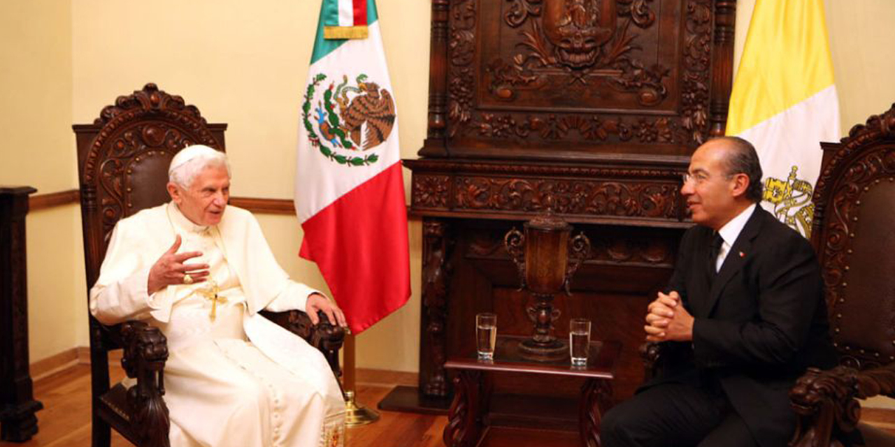 AMLO tacha de “hipócrita” a Felipe Calderón por comulgar con un Papa cuando era presidente | El Imparcial de Oaxaca