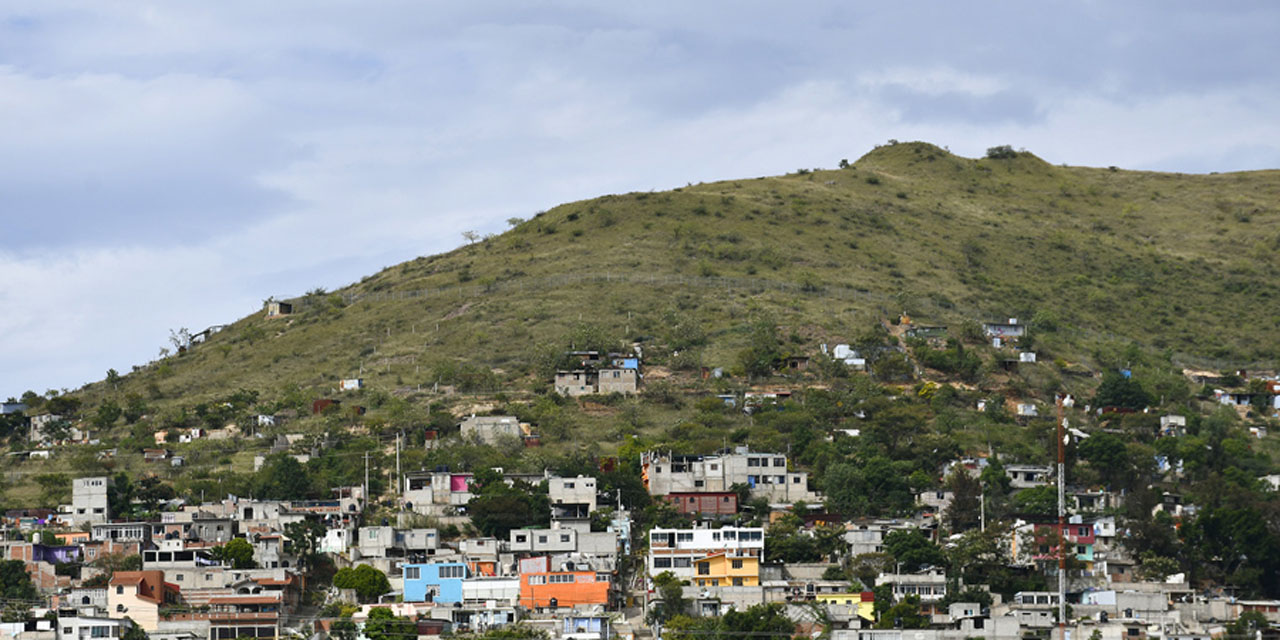 Violan medidas sanitarias en Oaxaca y regresan a los salones