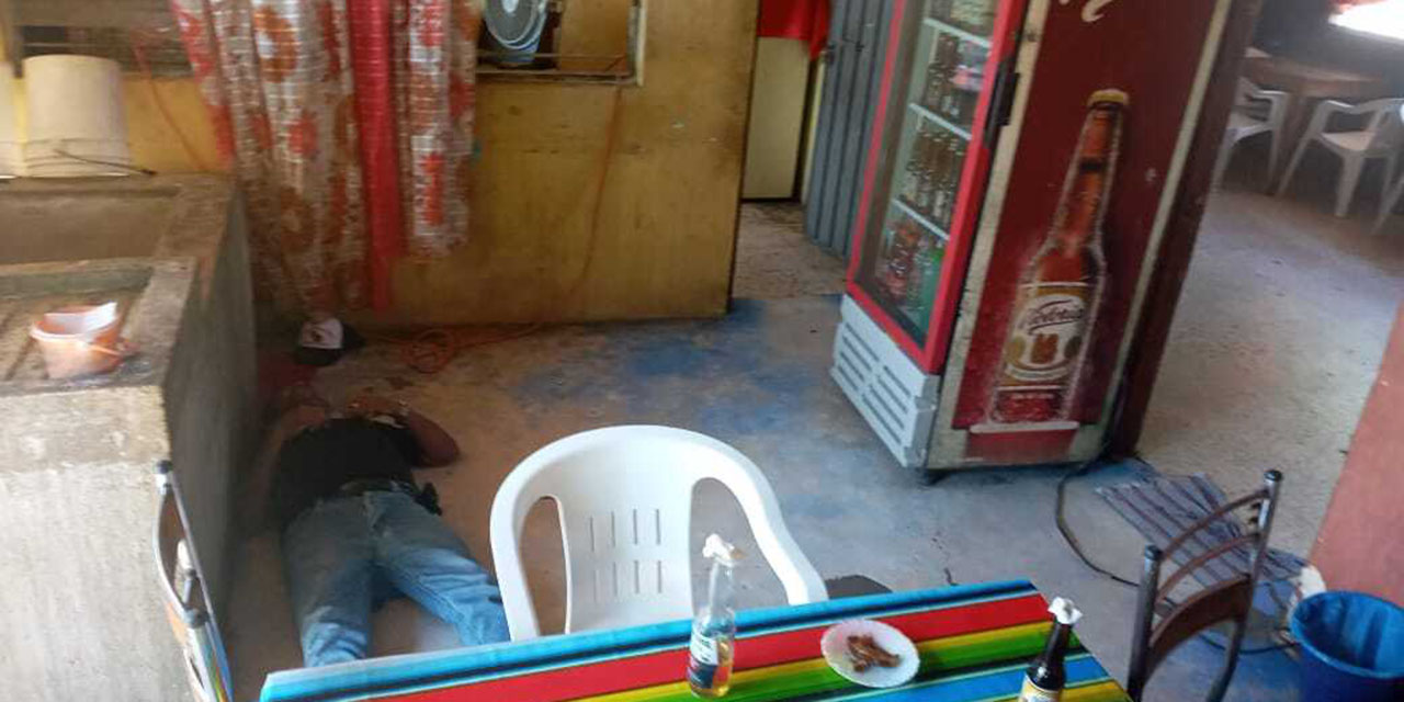Asesinan a machetazos a un hombre en Pinotepa Nacional