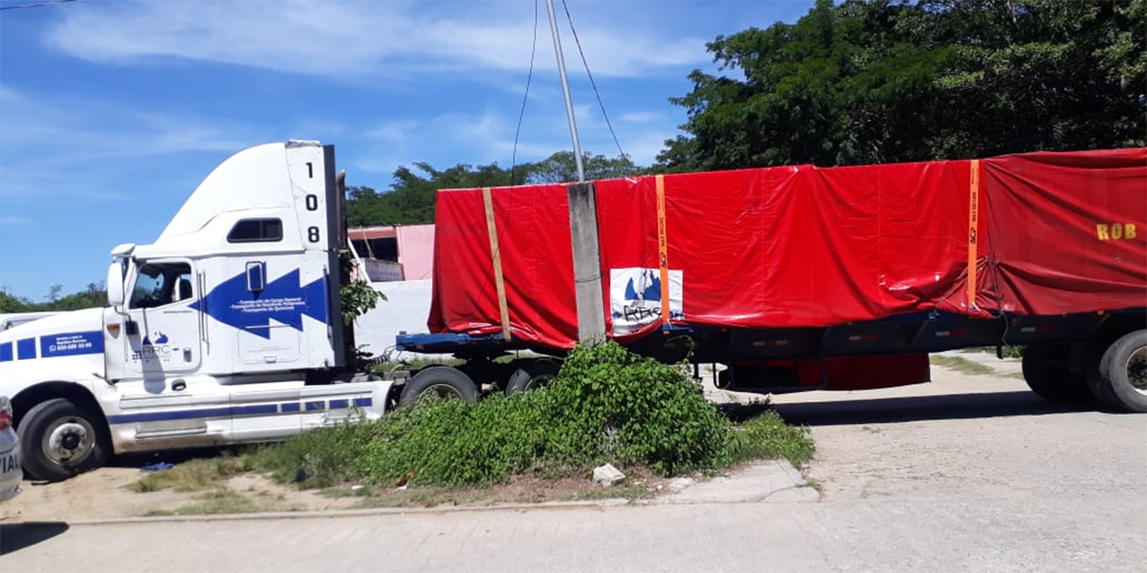 Tráiler embiste a 5 vehículos en Pinotepa Nacional | El Imparcial de Oaxaca