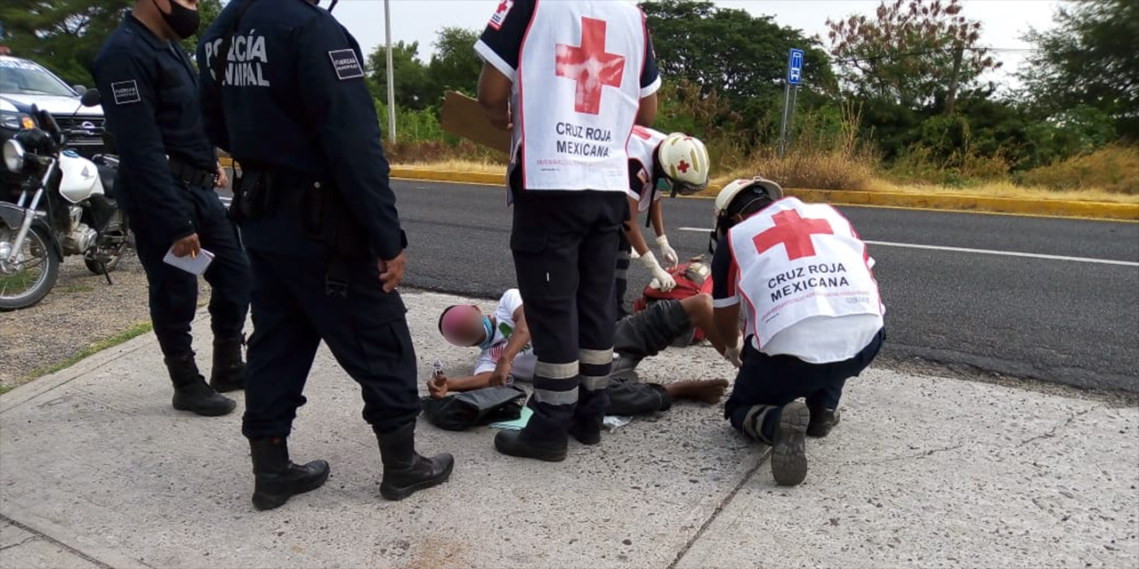 Atropellan y abandonan a un hombre en carretera Tehuantepec-Salina Cruz