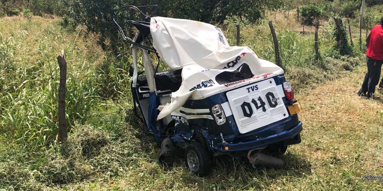Fuerte accidente en carretera Juchitán-Tehuantepec