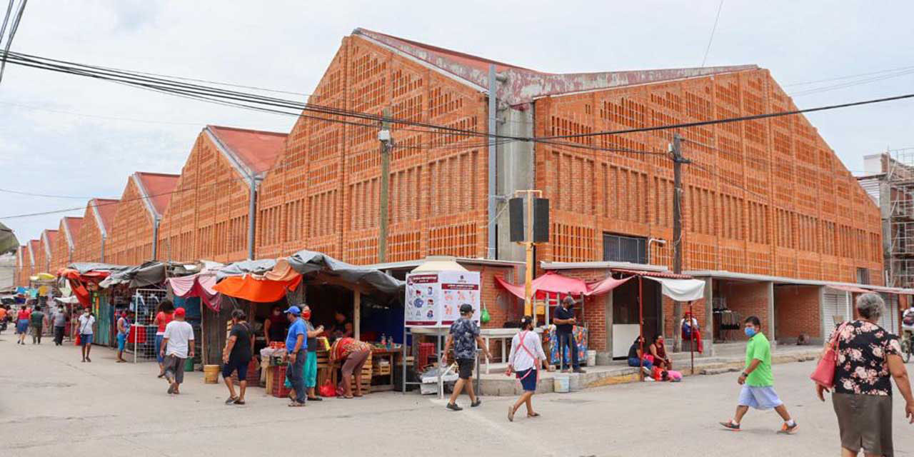 Locatarios de Juchitán exigen apertura del Mercado 5 de Septiembre | El Imparcial de Oaxaca