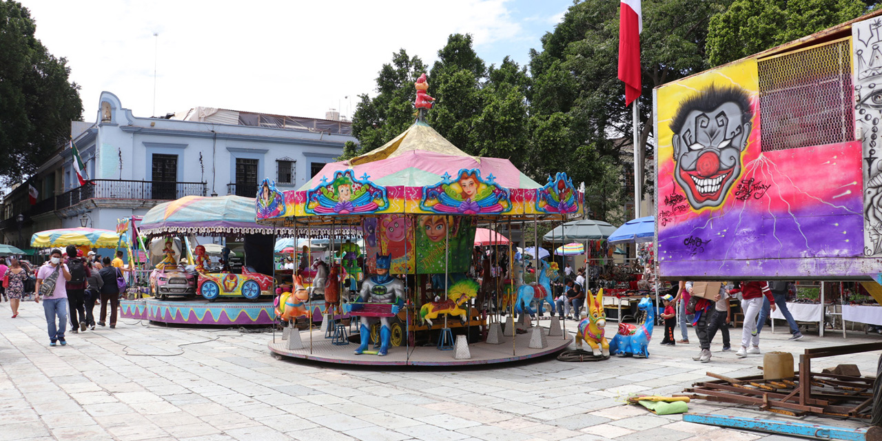 Transforman zócalo de Oaxaca en parque de diversiones | El Imparcial de Oaxaca