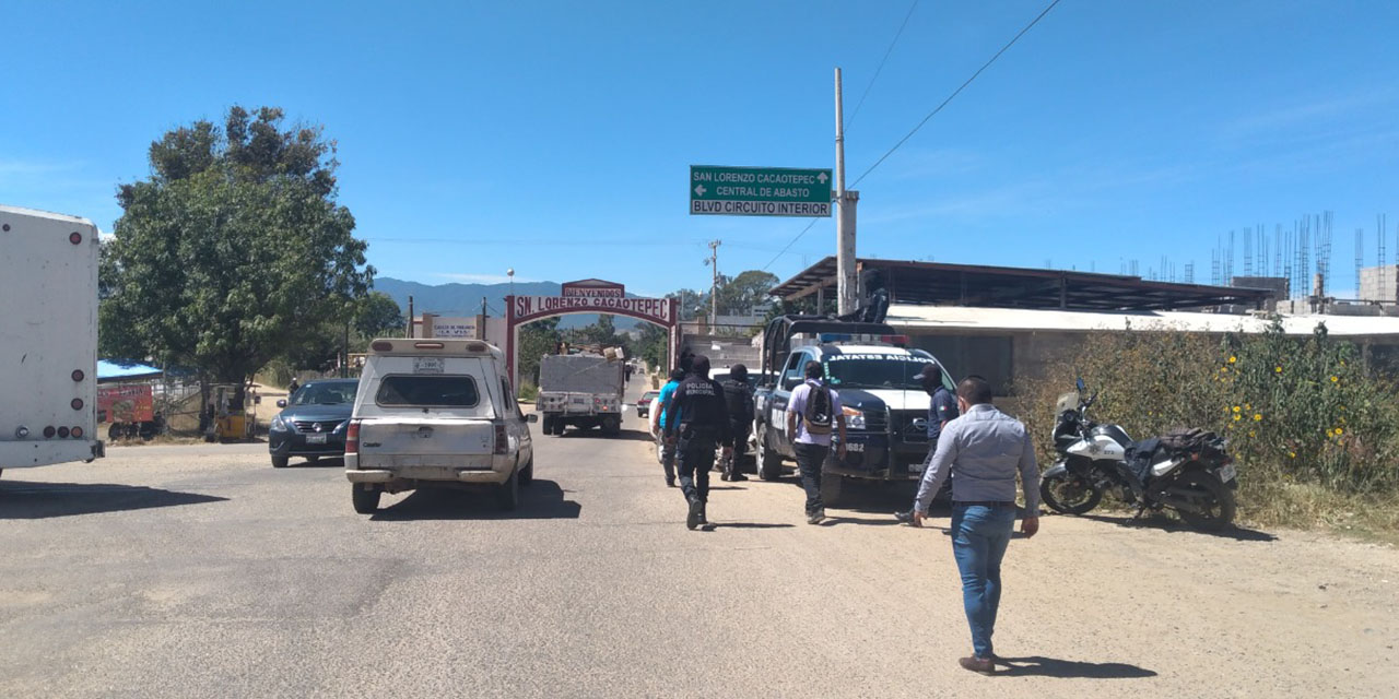 Detienen en Cacaotepec a 2 falsos policías viales