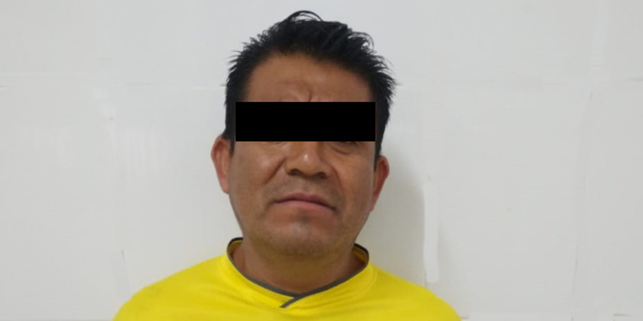 Detienen a taxista con auto robado en la Central de Abasto | El Imparcial de Oaxaca