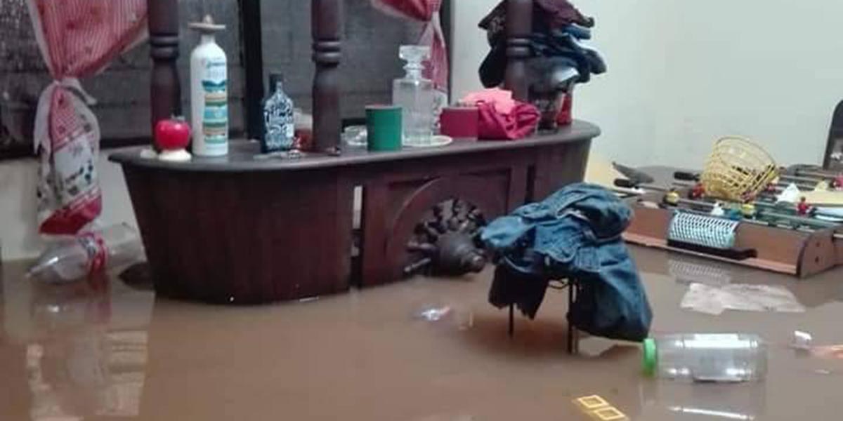 Frente frío número 9 provoca inundaciones en Villahermosa, Tabasco