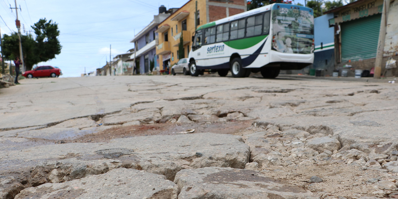 Ayuntamiento de Oaxaca gasta $8 millones en bacheo deficiente