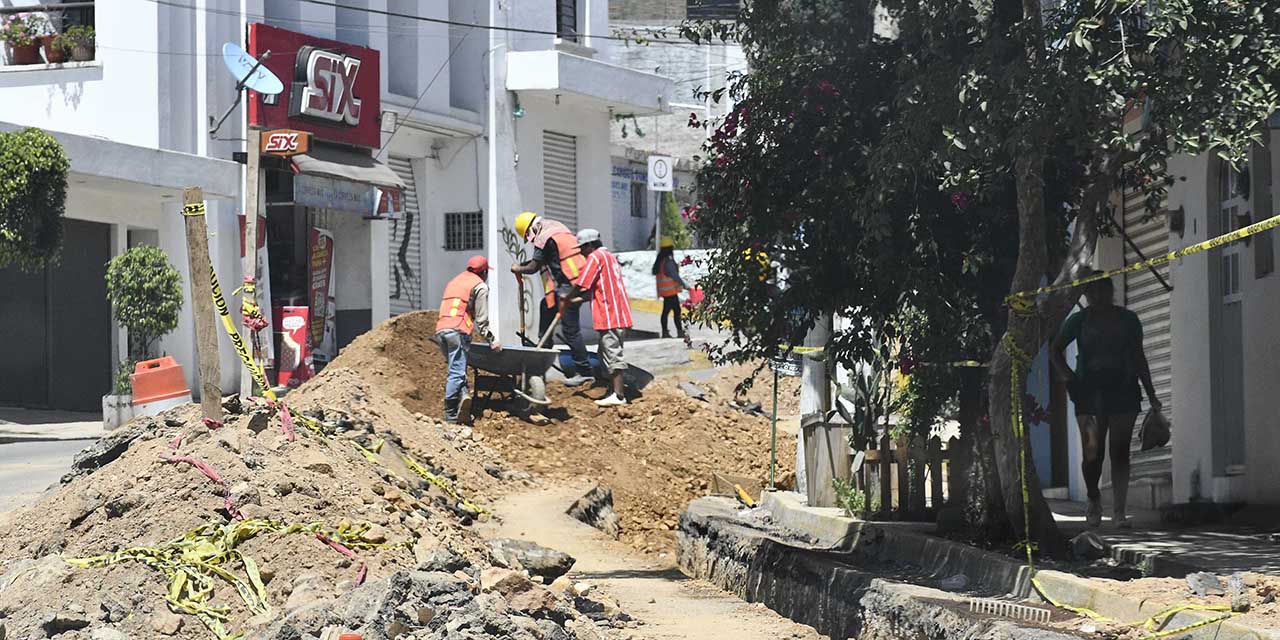 Ayuntamiento de Oaxaca usa a factureras en obras de la capital del estado
