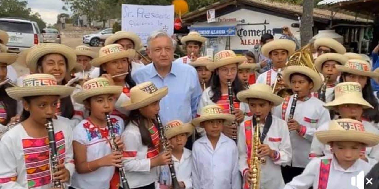 Banda sinfónica de Tlaxiaco prepara repertorio de los pueblos mixtecos