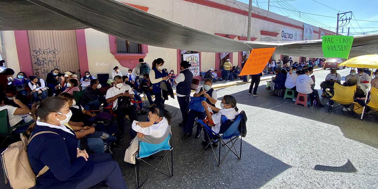 Sigue plantón de Sección 35 en SSO | El Imparcial de Oaxaca