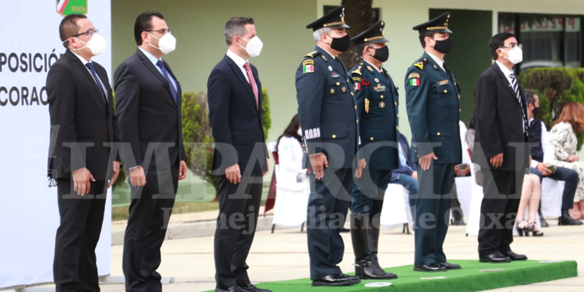 Entregan ascensos y medalla “Miguel Hidalgo” a personal militar
