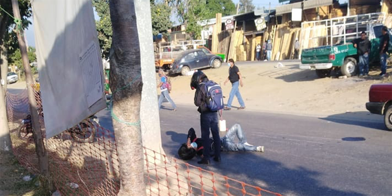Motociclista se accidenta en Riberas del Atoyac