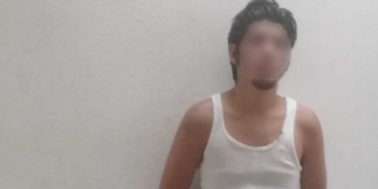 Detienen a presunto ladrón de celular en la Central de Abasto