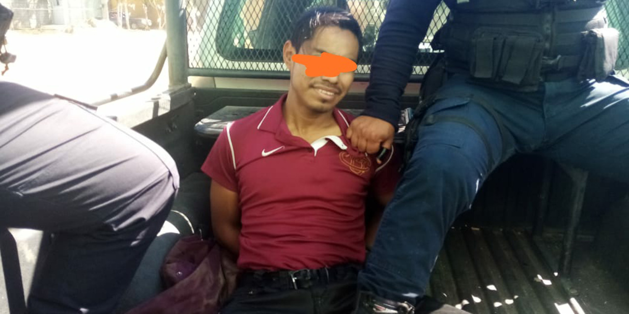 Detienen a un hombre armado en San Raymundo Jalpan