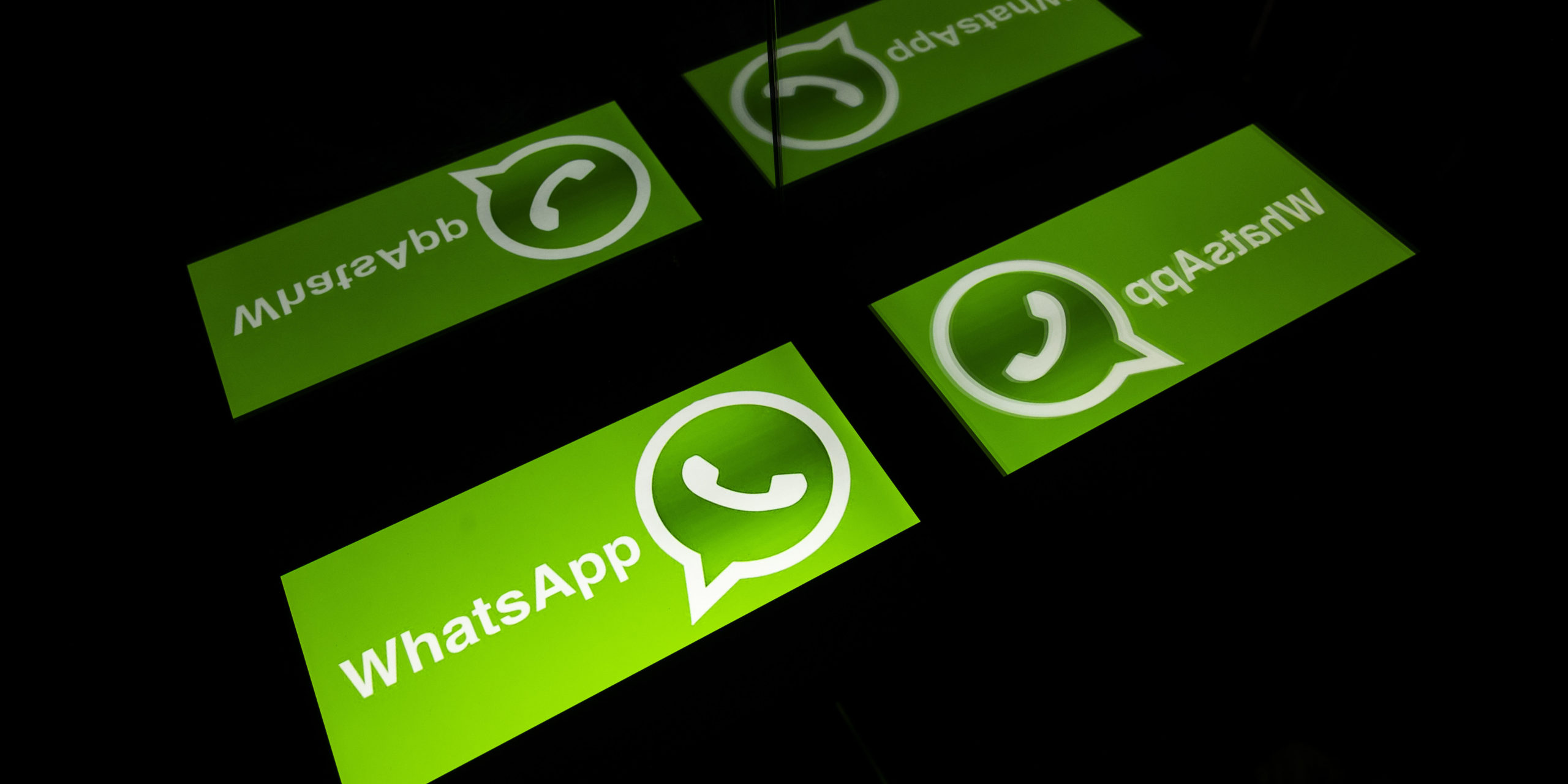 WhatsApp señala Apple por exigir datos de sus usuarios