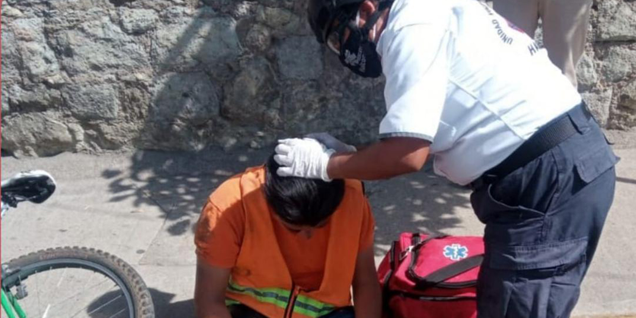 Camionero atropella a ciclista en Oaxaca