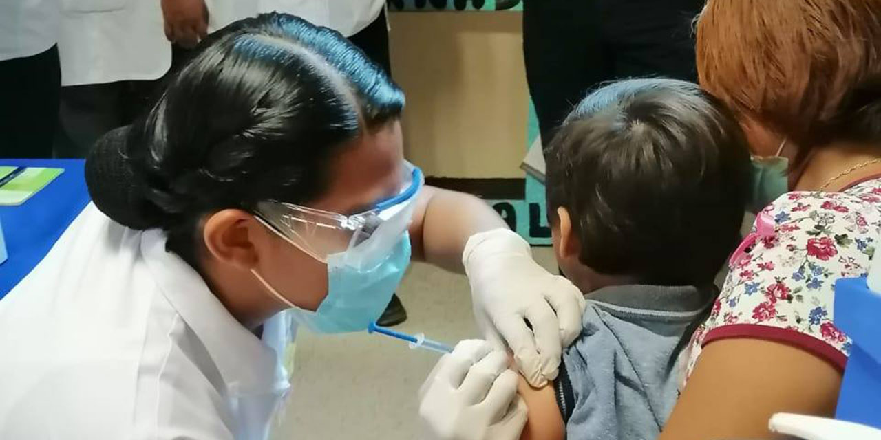 Aplican 10 mil vacunas contra la influenza en Salina Cruz, Oaxaca | El Imparcial de Oaxaca