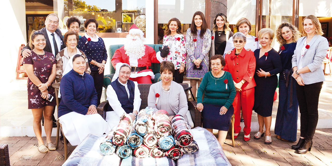 Reciben la Navidad
