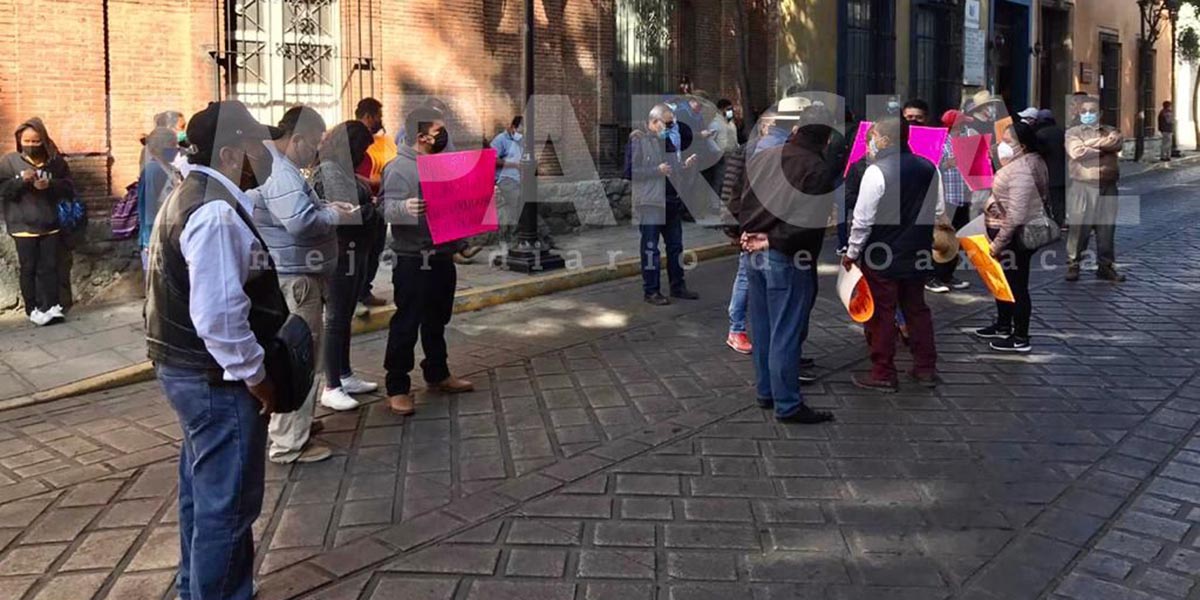 Afodepo protesta en Casa Oficial | El Imparcial de Oaxaca