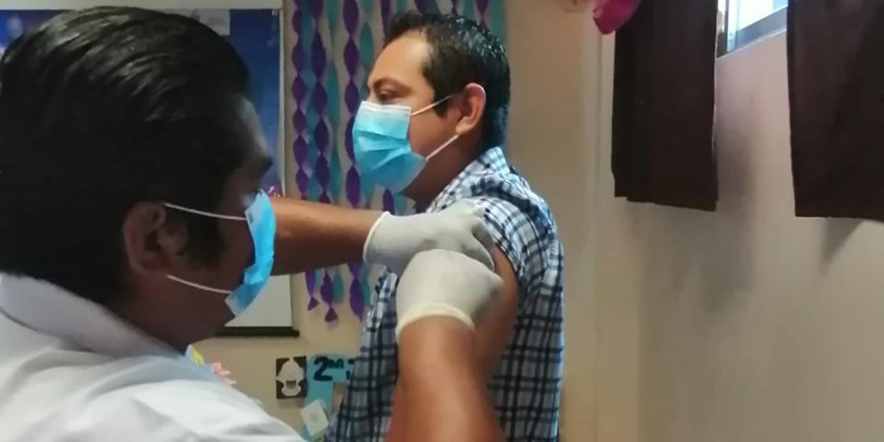Los ciudadanos atendieron al llamado. Aplican más de 10 mil dosis contra influenza | El Imparcial de Oaxaca