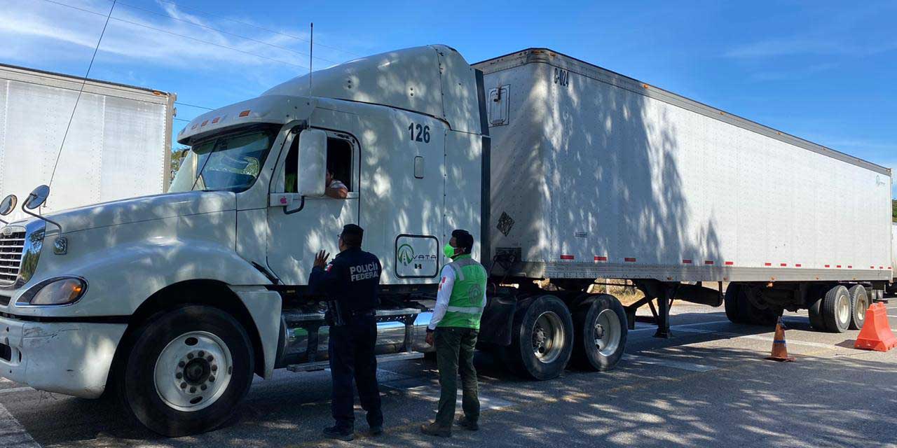Implementan operativo por los fuertes vientos en La Ventosa