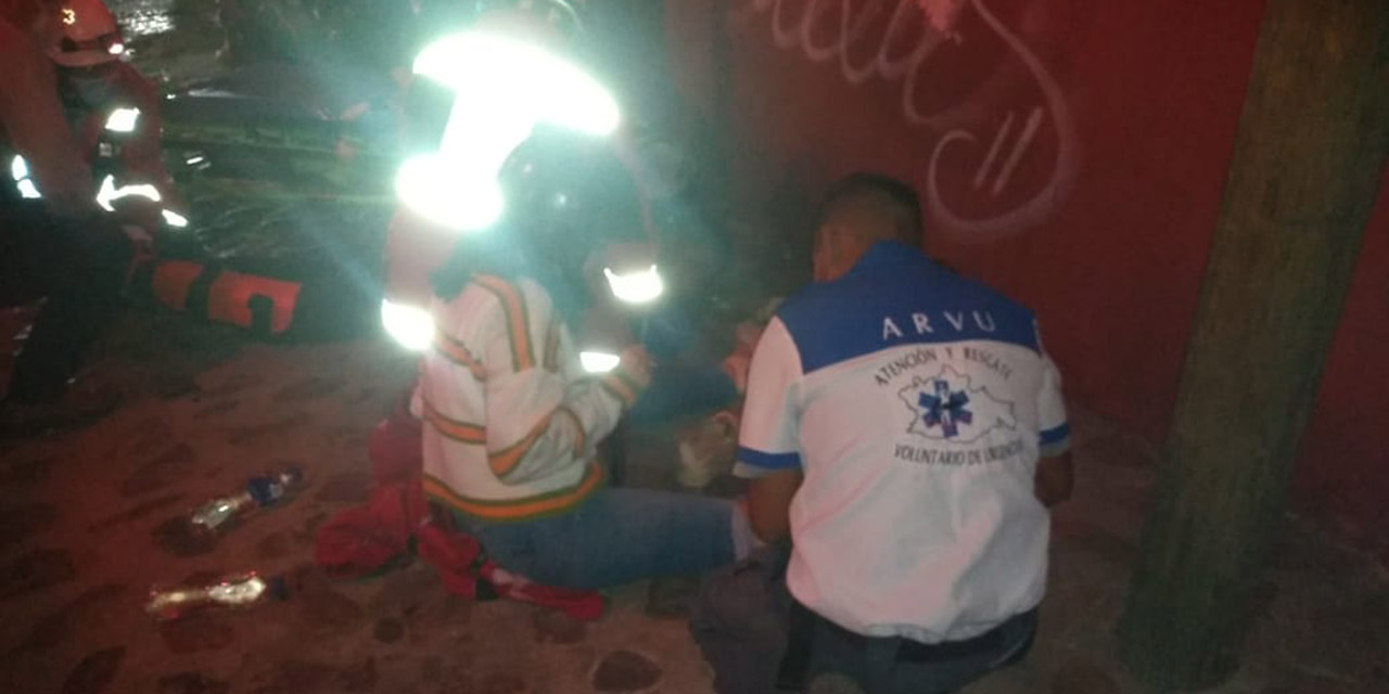 Recuperan excavadora robada en Ocotlán