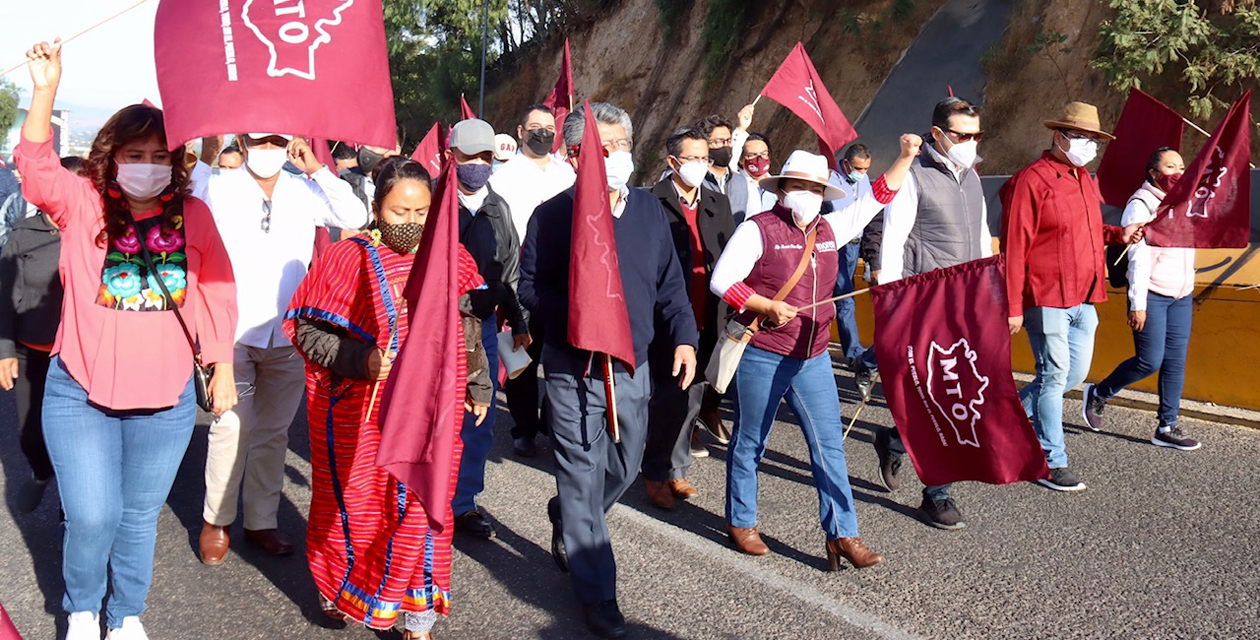 Arriesgan a triquis en marcha masiva de Oaxaca