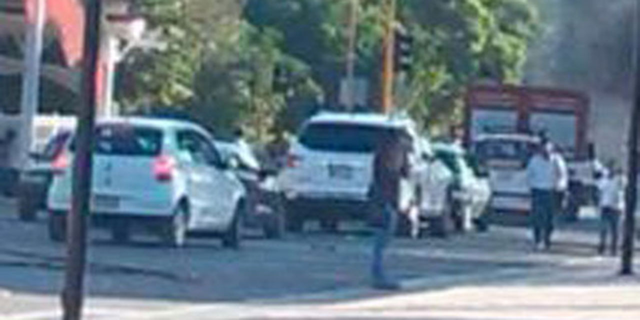 Choque entre moto y auto en Huajuapan | El Imparcial de Oaxaca
