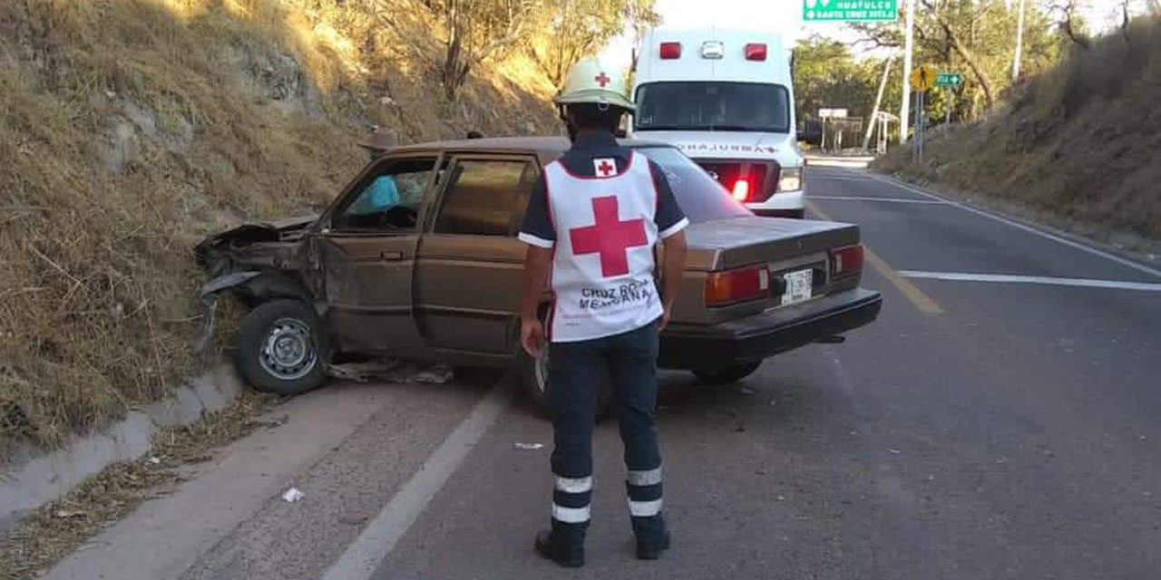 Fuerte accidente en carretera a Miahuatlán