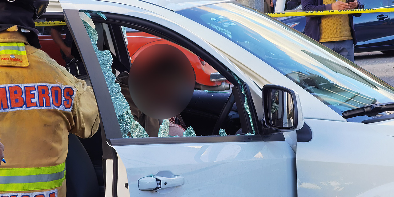 Ejecutan a empleado del IMSS frente al monumento a Juárez