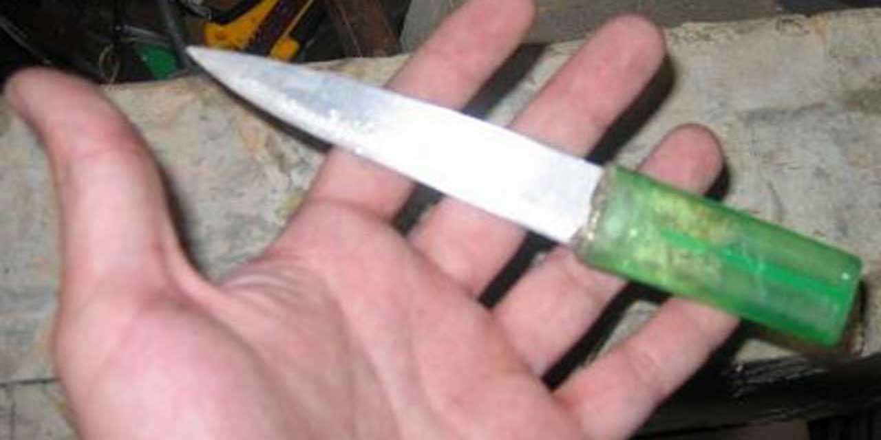 Hombre golpea a su esposa en pleno Centro Histórico de Oaxaca