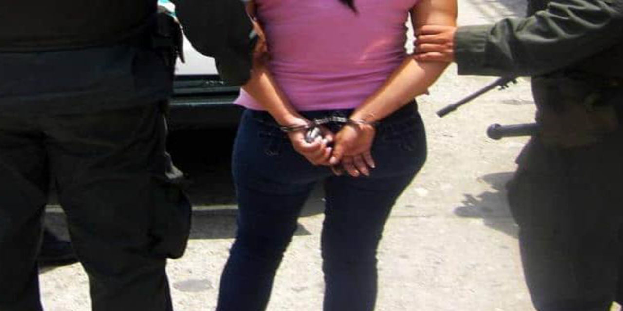 Mujer citaba por Facebook a hombres para robarles; es detenida | El Imparcial de Oaxaca