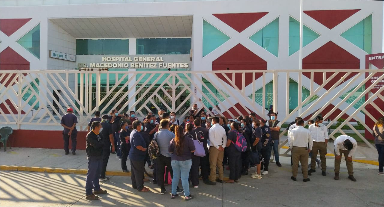 Trabajadores de limpieza reanudan paro de labores | El Imparcial de Oaxaca