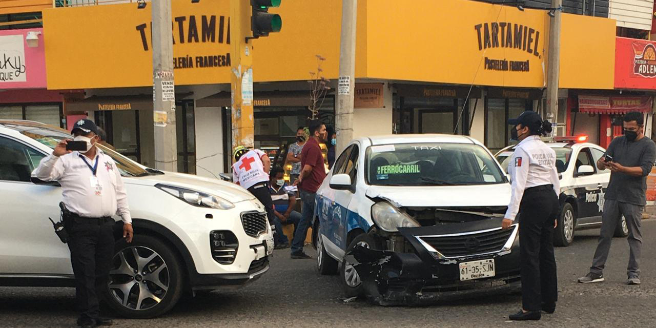 Choque en Santa Lucía deja a un taxista lesionado | El Imparcial de Oaxaca